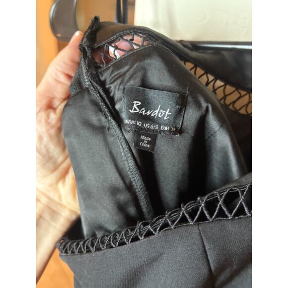 BARDOT SACHA DIAMOND LATTICE TRIM SHEATH BLACK DRESS Size 6 /Small - Picture 5 of 7